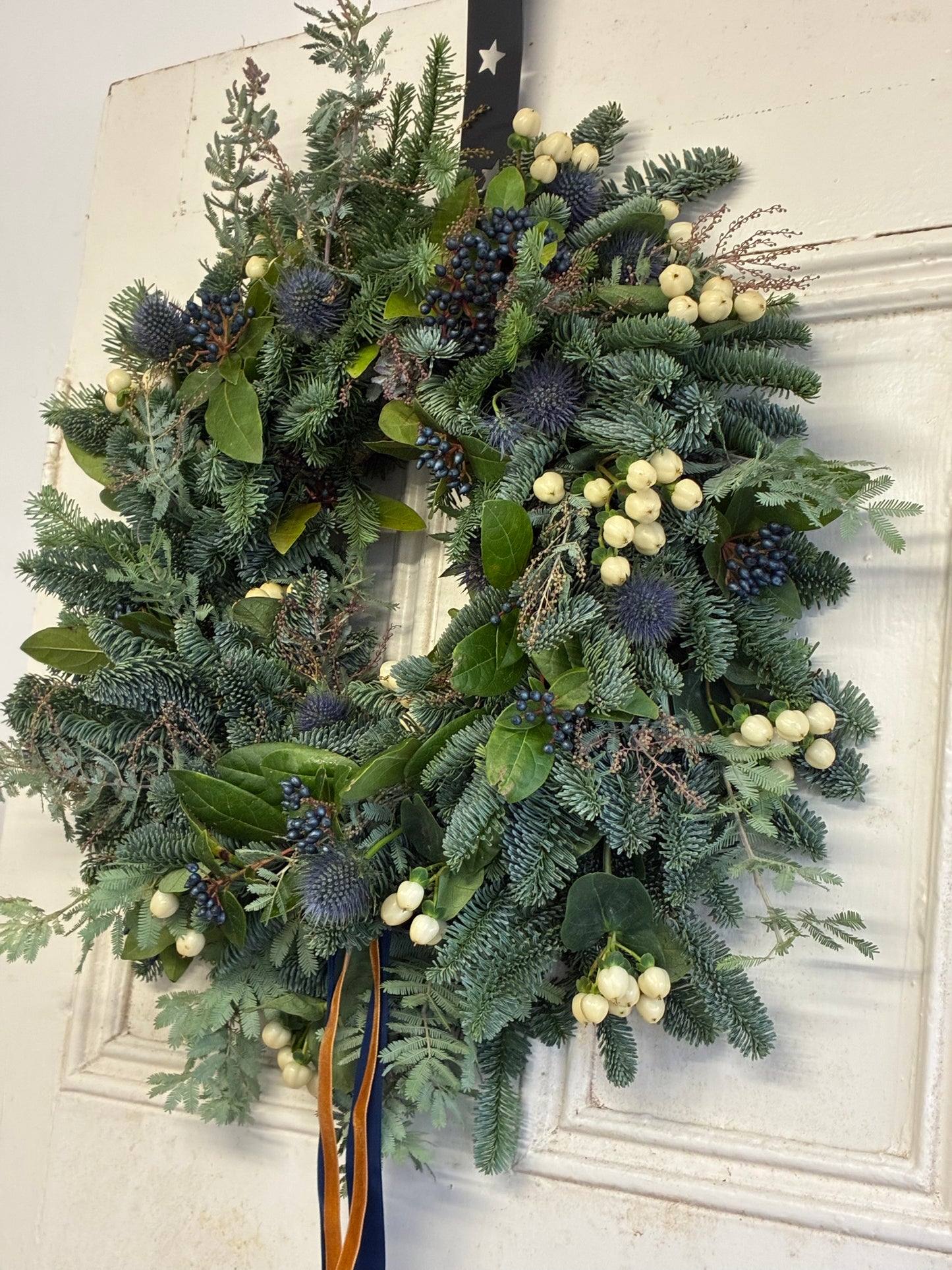 Thistle winter wreath